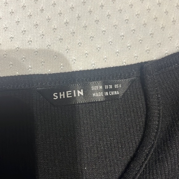 Shein crop tank top(women’s) - Picture 2 of 2